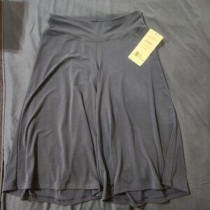 JOCKEY Capri Pants Navy Blue Size Medium 95% Polyester 5% Spandex